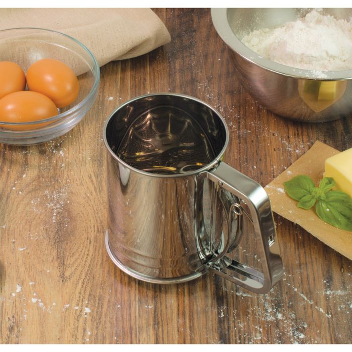 Squeeze Flour Sifter