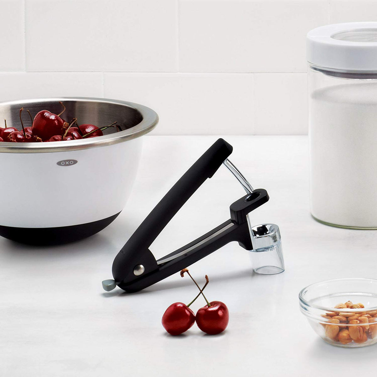 Cherry & Olive Pitter
